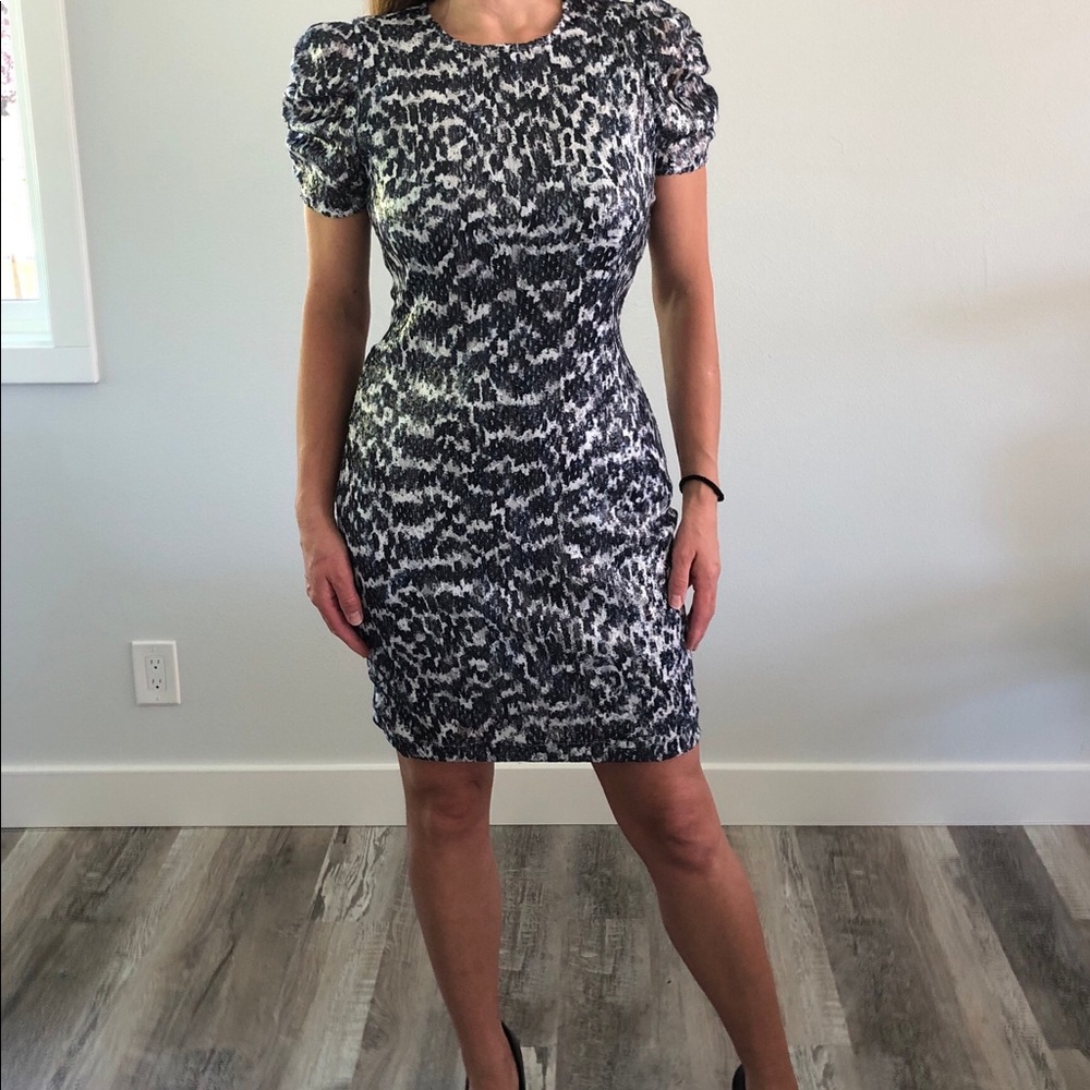 Michael Kors dress. New. Sequin, White & navy.